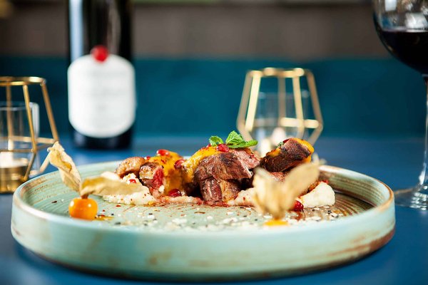 How to Craft a Gourmet Italian Antipasto That Impresses Every Guest?